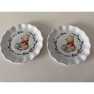Set Of 2 Disney Winnie The Pooh Walk Along Scalloped Dinner Ceramic Plates NEW